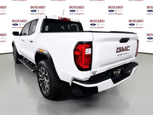 Used 2024 GMC Canyon Denali image 6