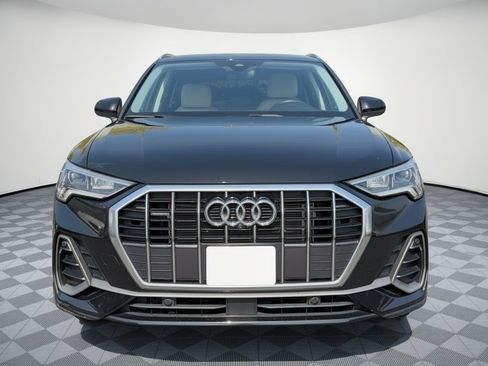 Used 2023 Audi Q3 2.0T Premium w/ Convenience Package AWD/4WD image 6