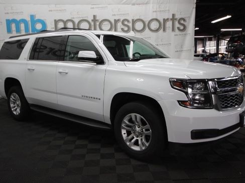 Used 2019 Chevrolet Suburban LT image 9