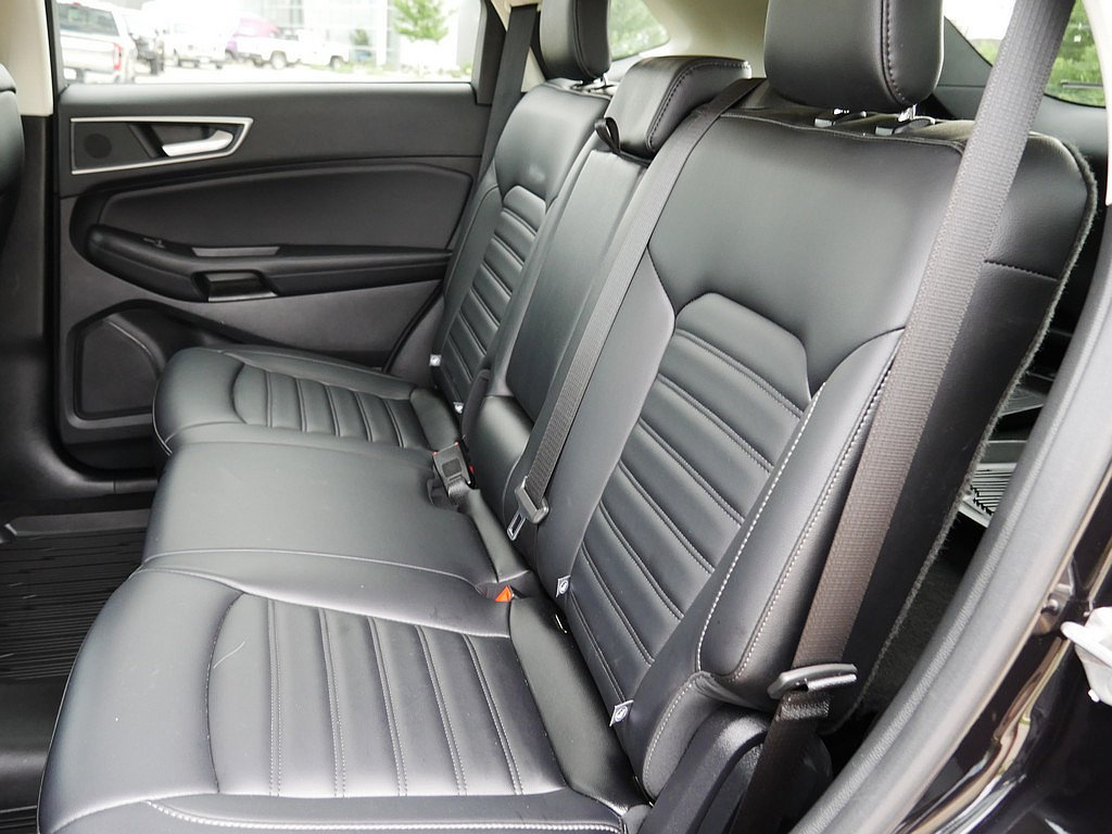 Used 2024 Ford Edge SEL w/ Convenience Package AWD/4WD image 17