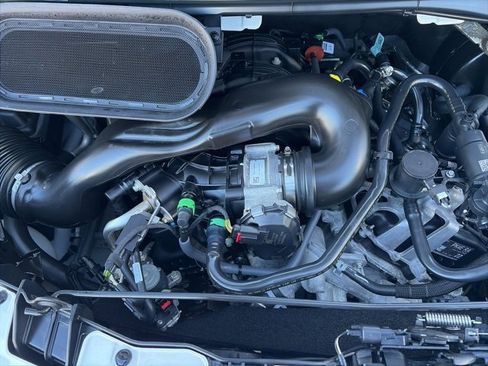 Used 2024 Ford Transit 250 Low Roof w/ Exterior Upgrade Package image 28