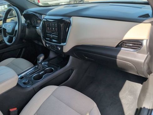 Certified 2023 Chevrolet Traverse LS FWD image 27