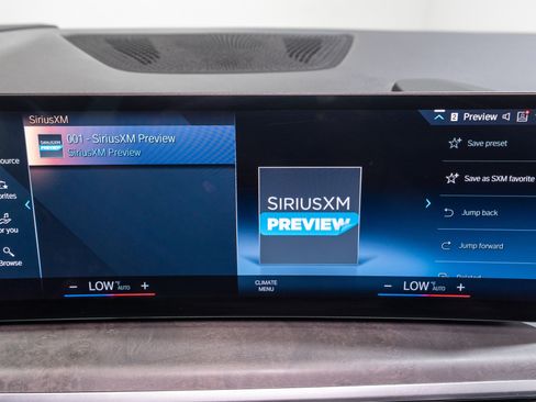 Used 2023 BMW X7 xDrive40i w/ Premium Package AWD/4WD image 21
