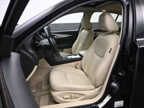 Used 2020 INFINITI Q50 Luxe w/ Essential Package (3.0T Luxe) AWD/4WD image 23
