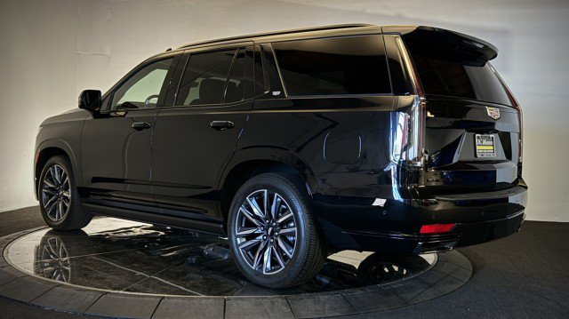 Used 2022 Cadillac Escalade Sport Platinum w/ Heavy-Duty Trailer Package AWD/4WD image 33