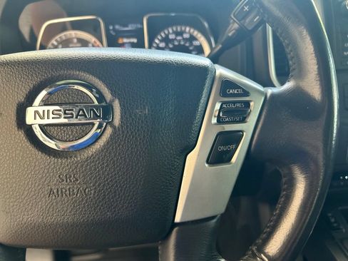 Used 2018 Nissan Titan SV w/ SV Convenience Package AWD/4WD image 46