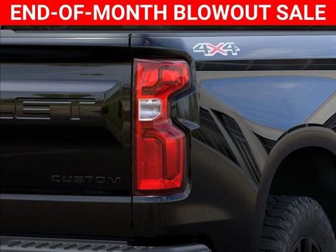 New 2026 Chevrolet Silverado 1500 Custom w/ Turbomax Blackout Package AWD/4WD image 11