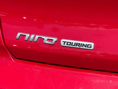 Used 2017 Kia Niro Touring FWD image 48