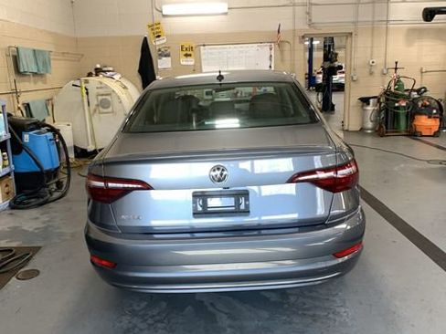 Used 2020 Volkswagen Jetta S w/ Driver Assistance Package image 5