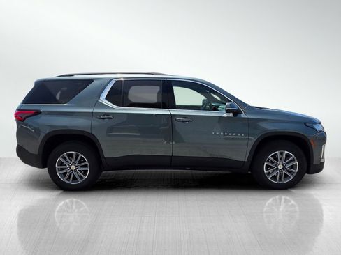 Used 2023 Chevrolet Traverse LT FWD image 6
