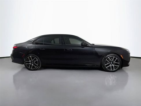 New 2026 BMW 750e xDrive w/ Executive Package AWD/4WD image 4
