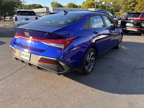 Used 2025 Hyundai Elantra Sport w/ Cargo Package FWD image 7