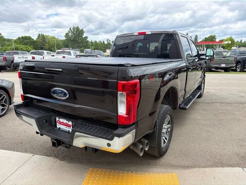 Used 2019 Ford F250 Lariat w/ Lariat Ultimate Package AWD/4WD image 4