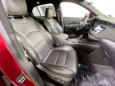 Used 2019 Cadillac XT4 Premium Luxury w/ Technology Package image 24