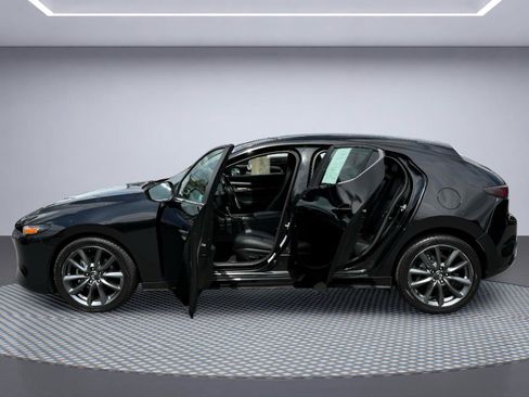 Used 2019 MAZDA MAZDA3 AWD Hatchback w/ Preferred Pkg image 11