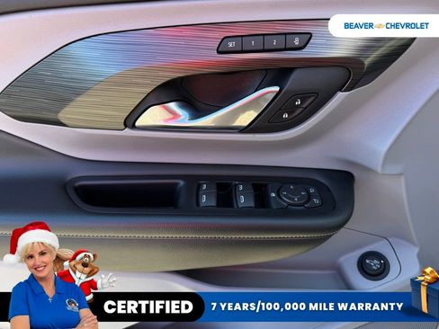 Used 2023 GMC Terrain SLT image 31