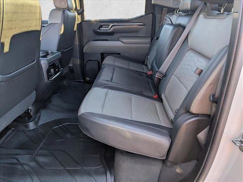 Used 2023 Chevrolet Silverado 1500 ZR2 w/ Technology Package image 17