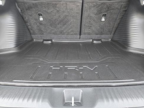 Certified 2025 Honda HR-V LX image 27