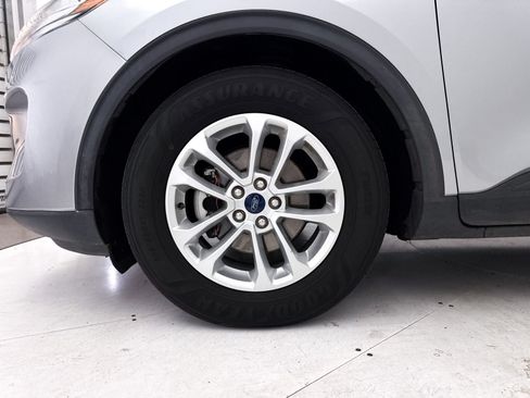 Used 2021 Ford Escape SE FWD image 4