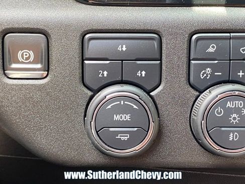 Used 2025 Chevrolet Silverado 2500 LT w/ All Star Edition AWD/4WD image 32