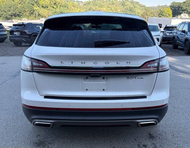 Used 2019 Lincoln Nautilus Reserve AWD/4WD image 4