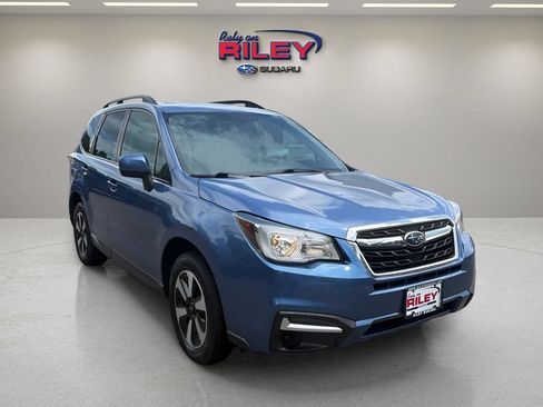 Used 2018 Subaru Forester 2.5i Premium w/ All-Weather Package AWD/4WD image 7