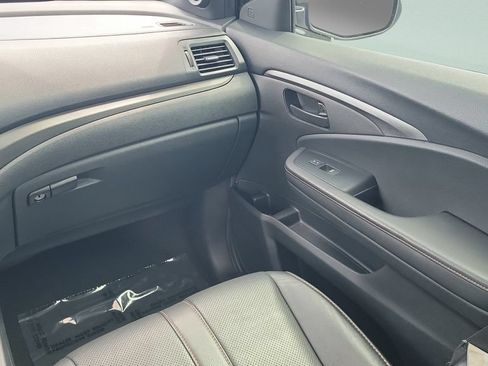Used 2022 Honda Passport TrailSport image 13