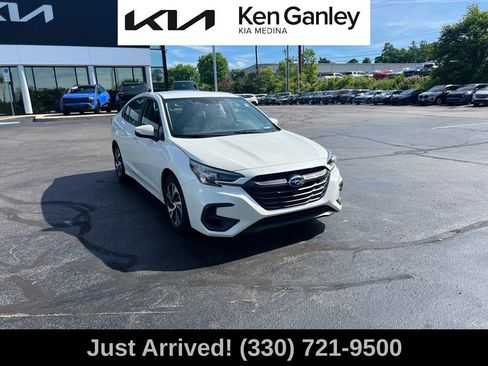 Used 2024 Subaru Legacy Premium AWD/4WD image 3