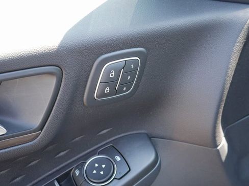 Used 2020 Ford Escape Titanium w/ Titanium Premium Package 2.0 image 16