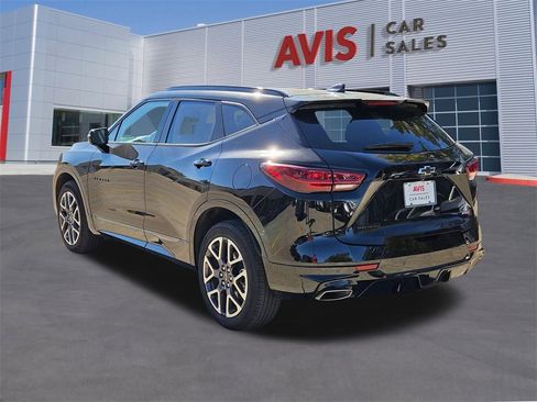 Used 2025 Chevrolet Blazer RS image 3