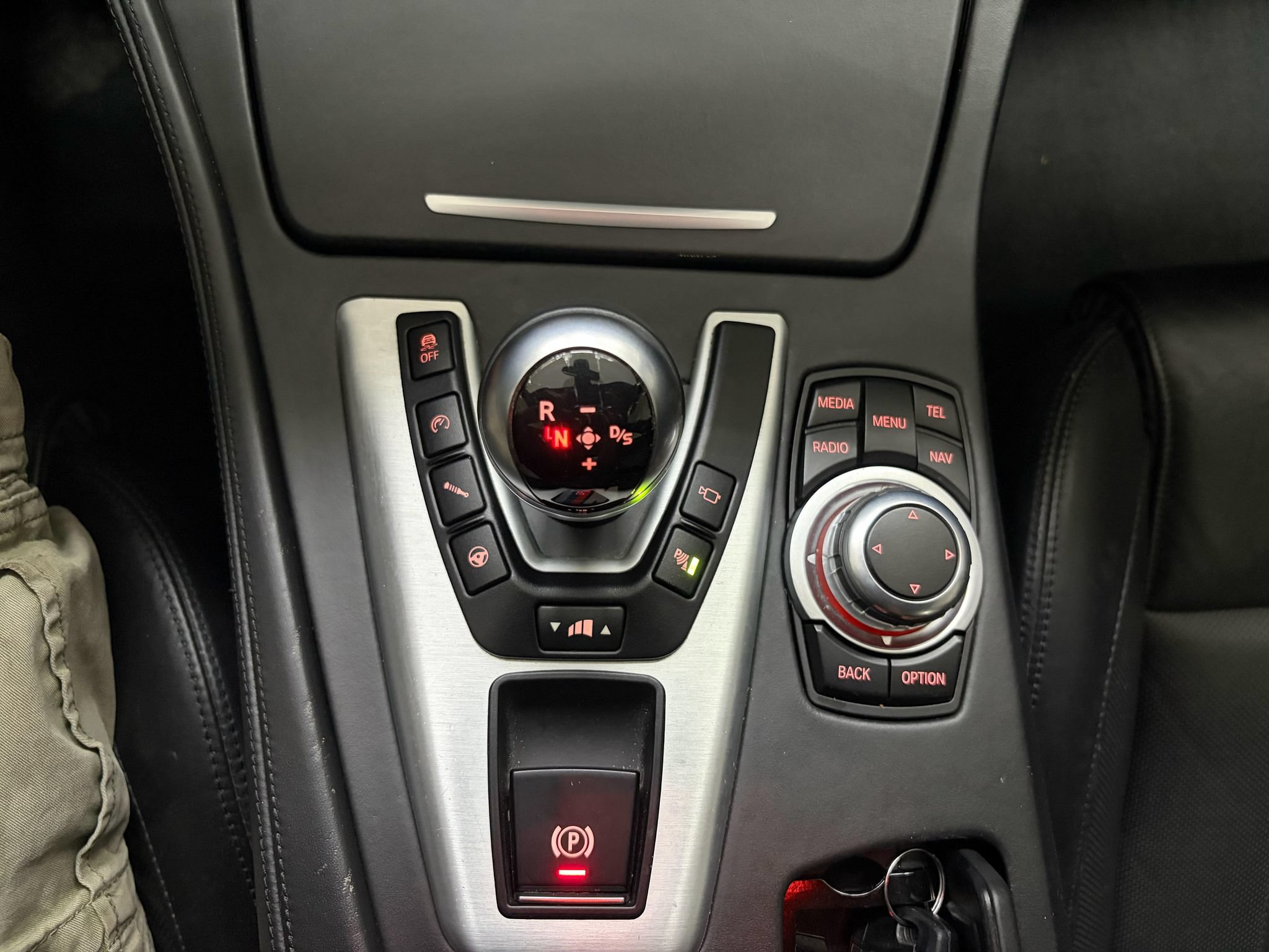 Used 2013 BMW M5 w/ Executive Pkg RWD image 16