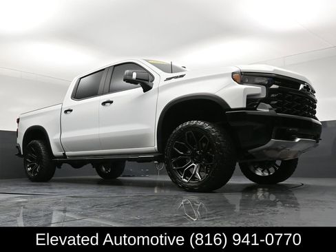 Used 2025 Chevrolet Silverado 1500 ZR2 w/ Technology Package AWD/4WD image 31
