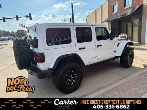 Used 2024 Jeep Wrangler Unlimited Rubicon AWD/4WD image 3