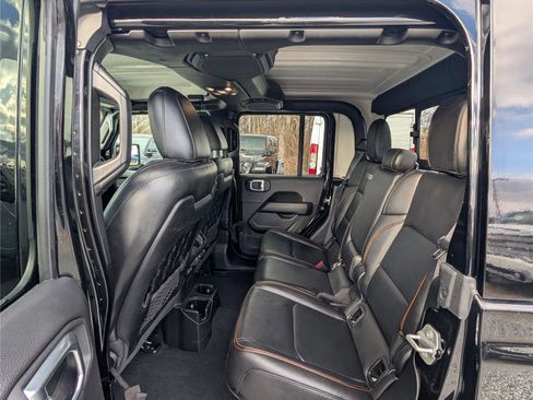 Used 2022 Jeep Gladiator Mojave w/ LED Lighting Group image 14