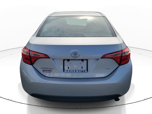 Used 2018 Toyota Corolla LE image 5