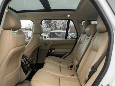 Used 2016 Land Rover Range Rover image 8