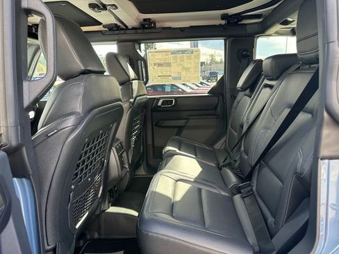 New 2025 Ford Bronco Badlands image 19