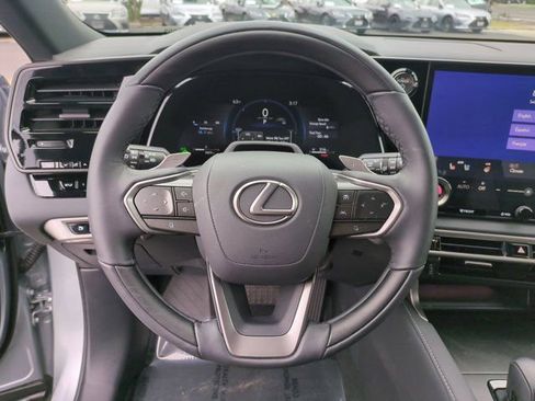 Used 2025 Lexus RX 350 w/ Convenience Package image 18
