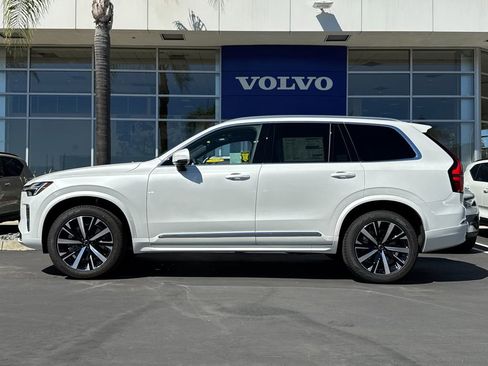 New 2026 Volvo XC90 B5 Core image 2