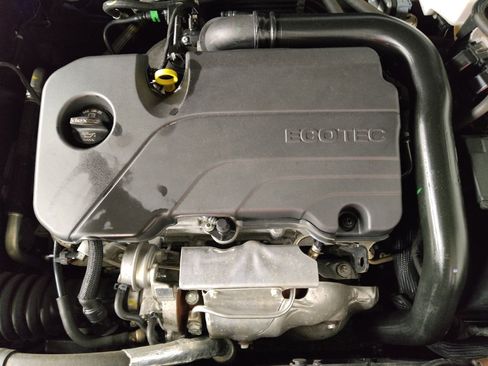 Used 2023 Chevrolet Malibu LS FWD image 30
