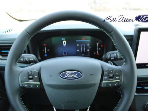 New 2025 Ford Maverick Lobo image 16