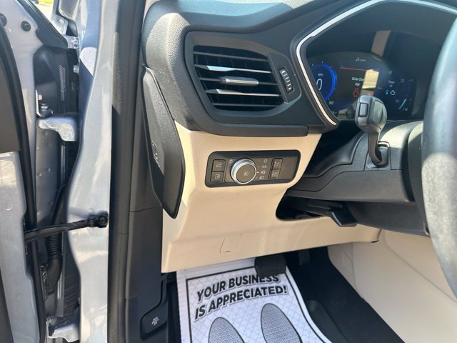 Used 2022 Ford Escape SEL w/ Technology Package AWD/4WD image 38