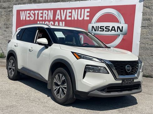 Used 2021 Nissan Rogue SV w/ Premium Package image 1