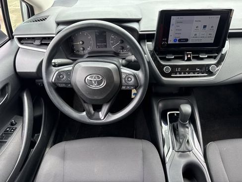 Used 2024 Toyota Corolla LE FWD image 12