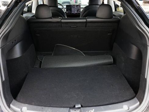 Used 2021 Tesla Model Y 2WD image 28