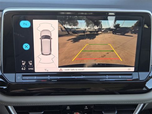 New 2026 Volkswagen Atlas SE image 15