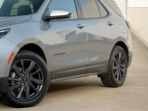 Used 2024 Chevrolet Equinox RS FWD image 23