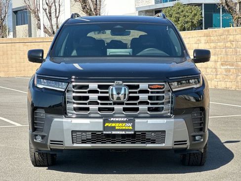 New 2026 Honda Pilot TrailSport image 9