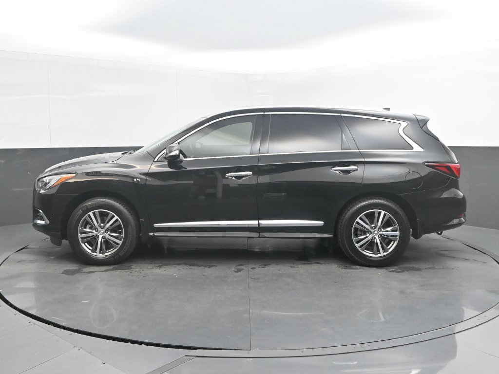 Used 2020 INFINITI QX60 Luxe w/ Essential Package FWD image 2