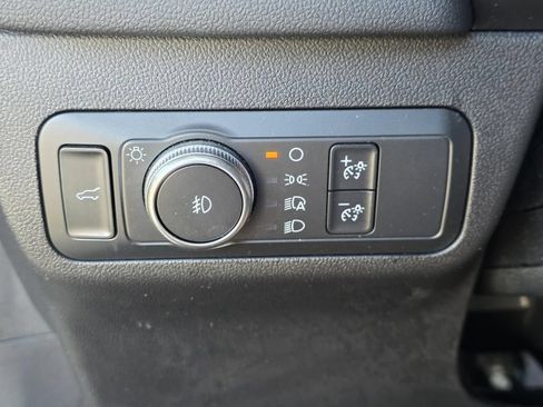 Used 2020 Ford Escape SEL FWD image 24